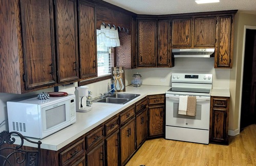 Roaring River Casa | Spacious 3-Bedroom Retreat, Fully Handicap Accessible!