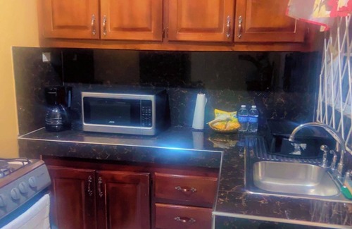 Mandeville Apartamento | Spacious 3-bedroom apartment with WiFi, AC in amazing Mandeville