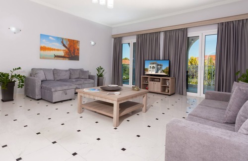 Kalpaki Apartamento | Spacious 3 Bedroom Apartment