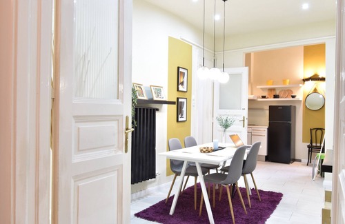Csarnok negyed Apartamento | Spacious 3-bedroom apartment in charming Budapest with AC, WiFi