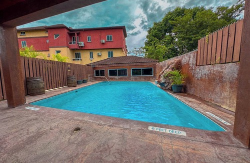 Saint Andrew Apartamento | Spacious 3-bedroom apartment Kingston Jamaica - SLuxe City Haven