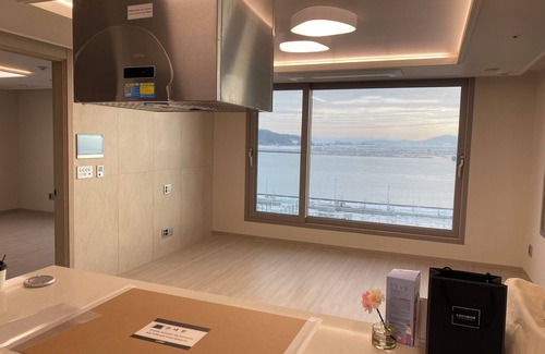 Siheung Apartamento | Spacious 3-bedroom apartment with peaceful and beautiful ocean view