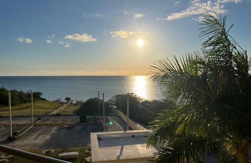 Boqueron Apartamento | Spacious 3-bedroom apartment in enjoyable Combate with AC, WiFi, fitness room