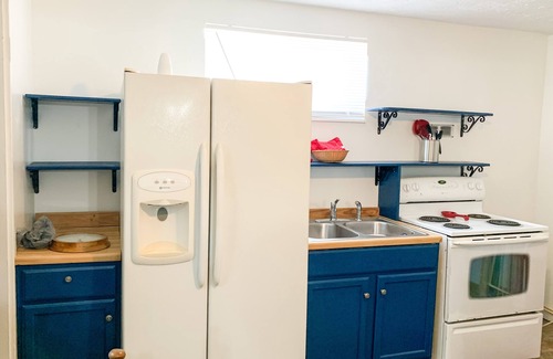 Betsy Layne Apartamento | Spacious 3 Bedroom Apartment at Harold KY!