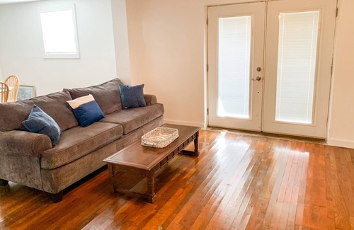 Betsy Layne Apartamento | Spacious 3 Bedroom Apartment at Harold KY!