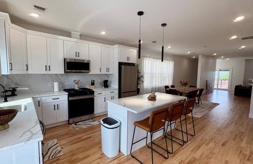 Kearny Apartamento | Spacious 3-bedroom apartment New Construction with a unique New York View
