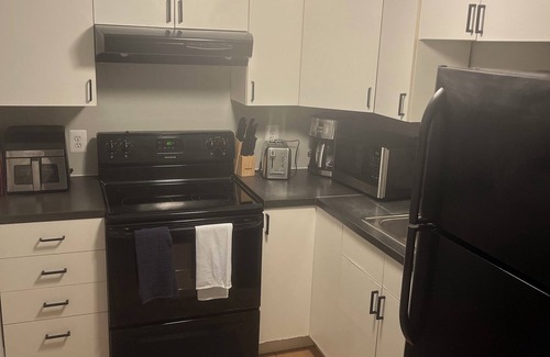 Eckington Apartamento | Spacious 3-bedroom English Basement Walk to metro, NW DC, 1-mile to White House