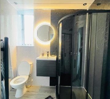 Cowdenbeath Apartamento | Spacious 3 Bedroom Entire Apartment Self Check in