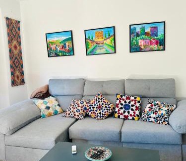 San Ildefonso Apartamento | Spacious 3-bedroom family apartment in the historic center, Albaicín