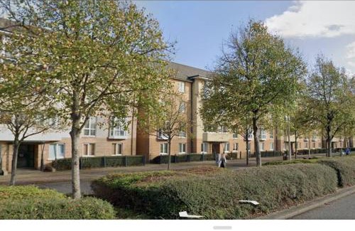Atlantic Wharf Apartamento | Spacious 3-Bedroom Ground Floor Flat with Free Parking in Central Location