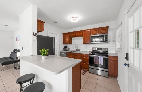Riverside Casa | Spacious 3 Bedroom home in Riverside