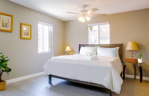 Bay Ho Casa | Spacious 3-Bedroom Home w Garage, Back Yard & Baby Crib. Available Now!