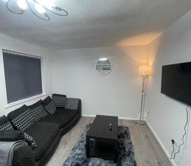 Bletchley Apartamento | Spacious 3 Bedroom Home in Bletchley