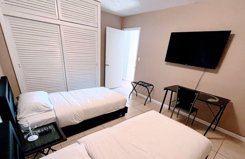Hialeah Casa | Spacious 3-bedroom home in a central location!