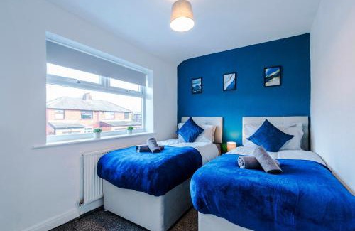Droylsden Casa | Spacious 3 Bedroom House close to Etihad
