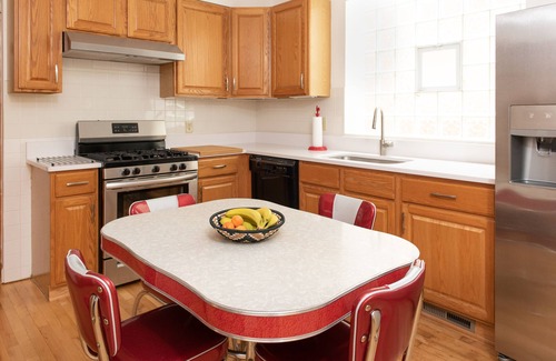 North Center Apartamento | Spacious 3 bedroom in ideal Roscoe village location