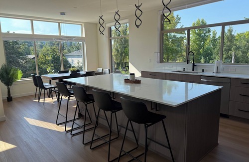 North Delridge Casa | Spacious 3-bedroom newly built townhome in a superb location in West Seattle
