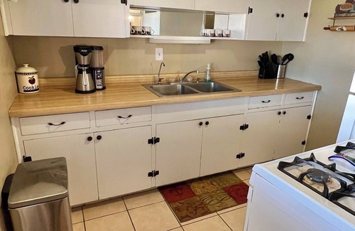 Roswell Casa | Spacious 3 bedroom Pet Friendly Home