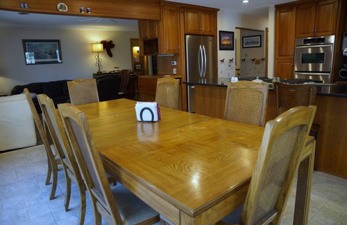 Afton Otro | Spacious 3-bedroom Ranch getaway in charming Afton MN with AC, WiFi