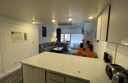 Bear Valley Condominio | Spacious 3 bedroom Condo with Fireplace: Skiing, Biking, Mountains
