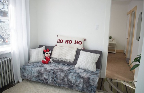 Whitehall Apartamento | Spacious 3-bedroom with WiFi in fantastic Pittsburgh