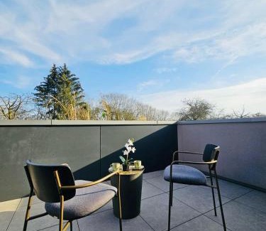 Schuttrange Apartamento | Spacious 3 bedroom with large terrace and parking-SHUT1