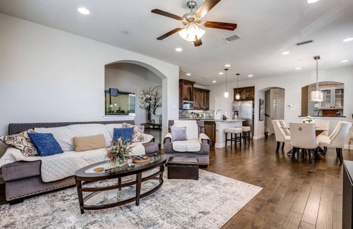 Northeast Carrollton Casa | Spacious 3 Bedrooms N Carrollton