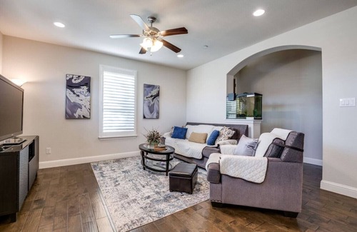 Northeast Carrollton Casa | Spacious 3 Bedrooms N Carrollton