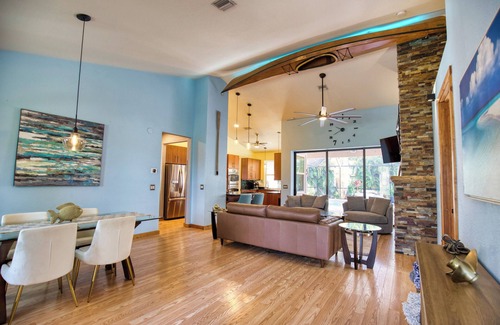 Laurel Casa | Spacious 3 Br Home w/ Pool- 1 mile walk to beach