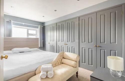 Kidlington Casa | Spacious 3 BR House Kidlington near Oxford, Airport, Bicester, Blenheim & Cotswold
