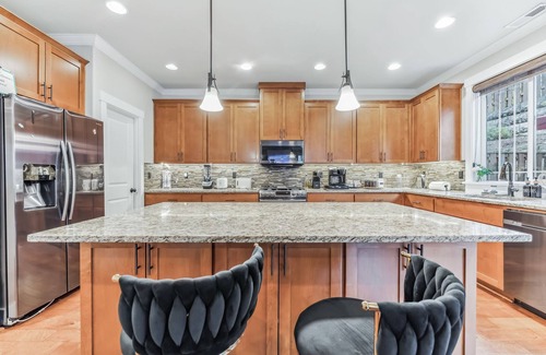 Beaverton Casa | Spacious 3-BR with Kitchen, WiFi and AC in Beaverton - Allows Pets!