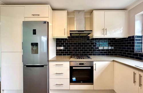 Bicester Casa | Spacious 3 double bedroomed house in Bicester