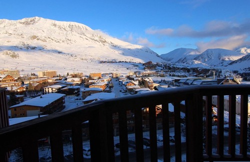 Jeux Apartamento | Apartamento de 3 piezas para 6 personas con balcón y parking en L'Alpe d'Huez