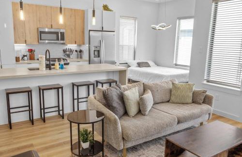 OST - South Union Casa | Spacious 3BD with Pool I Near Hotspots I Sleeps 12