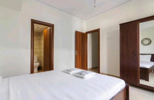 Kinosargous Apartamento | Spacious 3bdr apart w/balcony-5 mins to acropolis