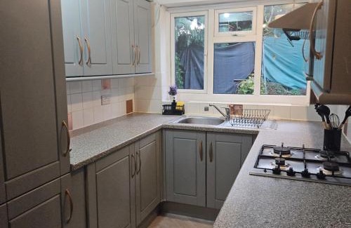 Birmingham Casa | Spacious 3bed, Sleeps5, Parking