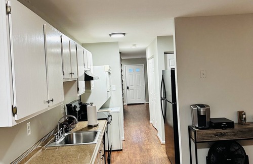 Dumfries Casa | Spacious 3Bedroom, 2Living Room, Kitchen & Private Backyard