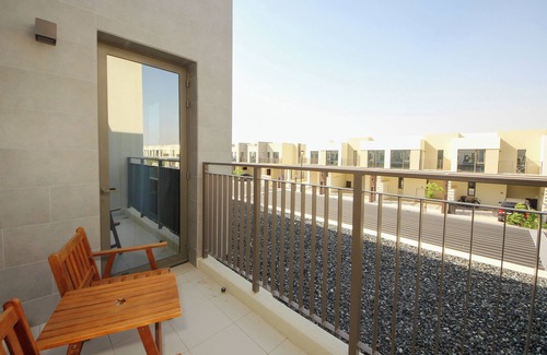 Dubai Casa | Spacious 3BHK Townhouse-Emaar South Golf