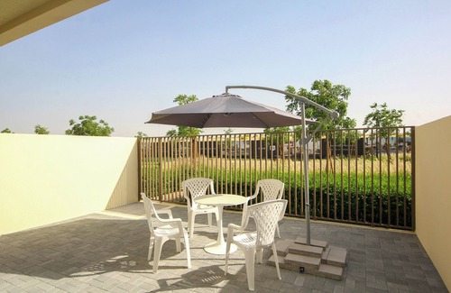 Dubai Casa | Spacious 3BHK Townhouse-Emaar South Golf