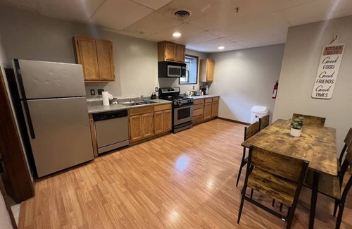 Morgantown Apartamento | Spacious 3BR/3BA, Downtown Morgantown, Near WVU