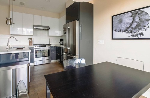 Barron Park Casa | Spacious 3BR Apartment Near Caltrain & Stanford