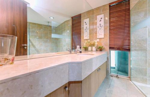 Bangka Apartamento | Spacious 3BR at Kemang Village Apartment By Travelio