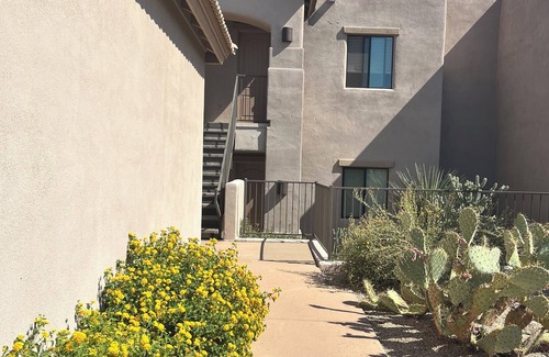 Legend Trail Condominio | Spacious 3BR condo in N Scottsdale with access to golf, pickle, pool & fitness