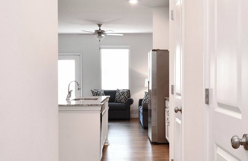 Conestee Condominio | Spacious 3BR Condo Near Downtown Greenville, I-85, Shopping, Dining, and More!