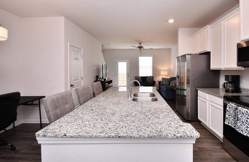 Conestee Condominio | Spacious 3BR Condo Near Downtown Greenville, I-85, Shopping, Dining, and More!