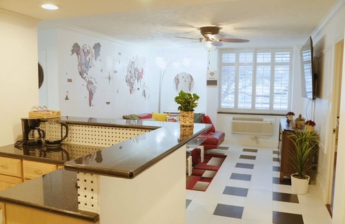 Sharpstown Condominio | Spacious 3BR Condo: Perfect Location