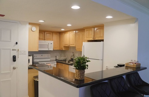 Sharpstown Condominio | Spacious 3BR Condo: Perfect Location