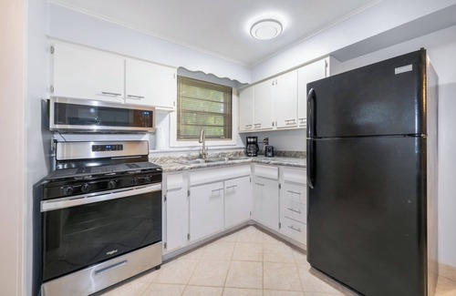 Miller Beach Casa | Spacious 3BR House with Firepit and Grill