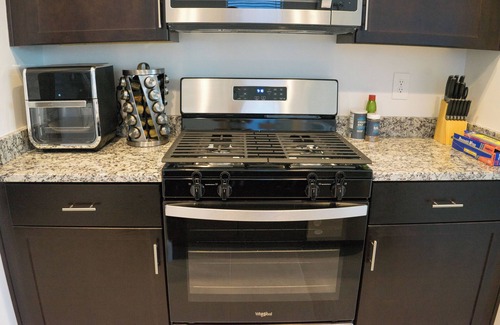 Tucson Casa | Modern 3BR Tucson Home - Pools, Playgrounds, AC in a Quiet Neighborhood