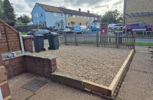 Kennington Casa | Spacious 3BR Home with Large Garden - Ashford, Kent